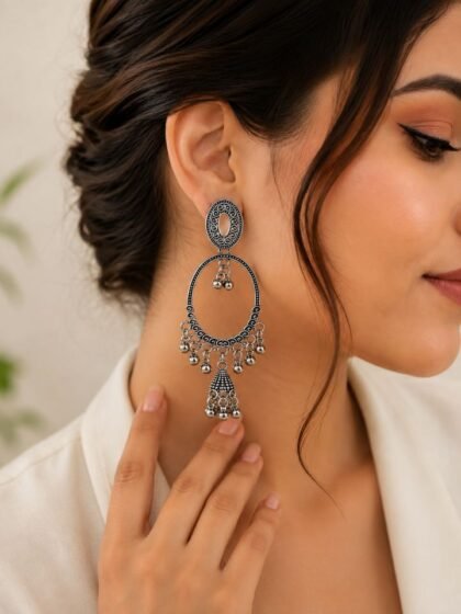 Buy Trendy Earrings, Hair Claw, Lunch Boxes Online | Esyko